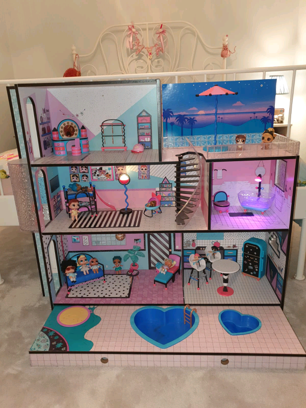 very lol house